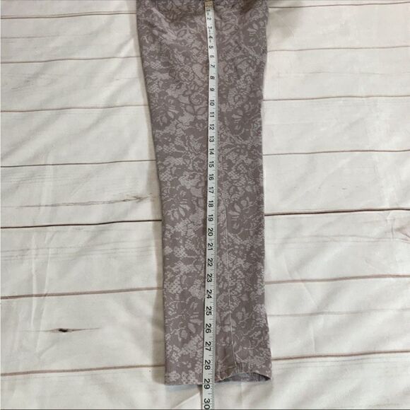 Sanctuary Gray Lace Print Skinny Jeans - Picture 11 of 13